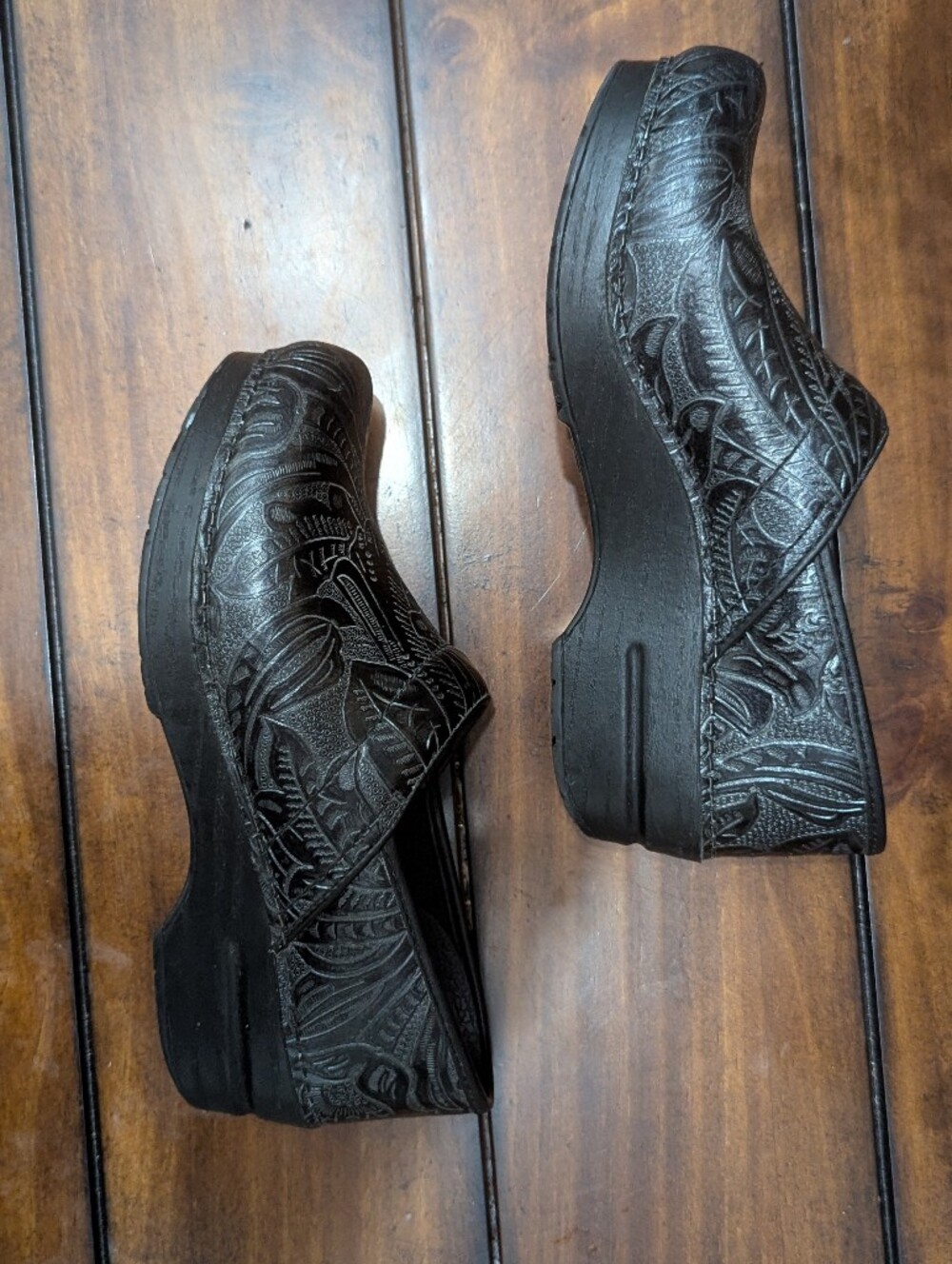 Dansko Professional Black Tooled Leather Floral Clogs Shoes EU 38 / US 7.5-8 - Picture 2 of 10